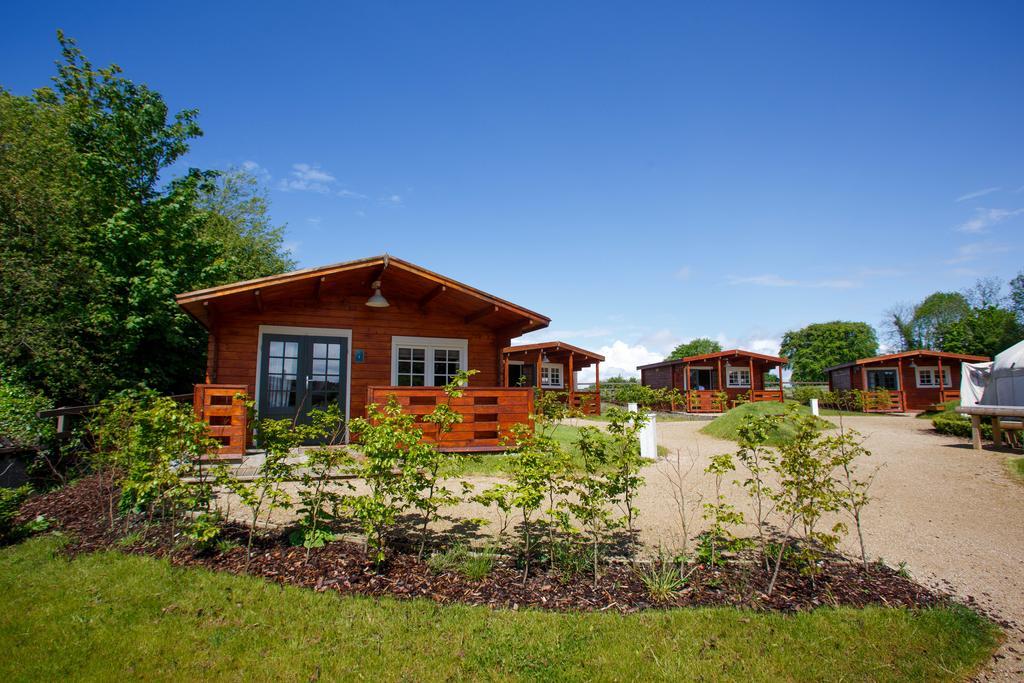 Hotel Giltraps Townhouse & Glamping Kinnitty Esterno foto